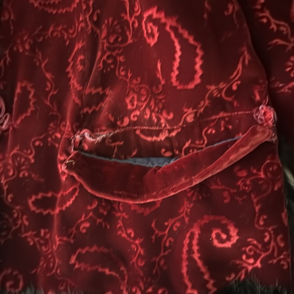 vintage 90s goth red embroidered fur coat - Picture 5 of 6